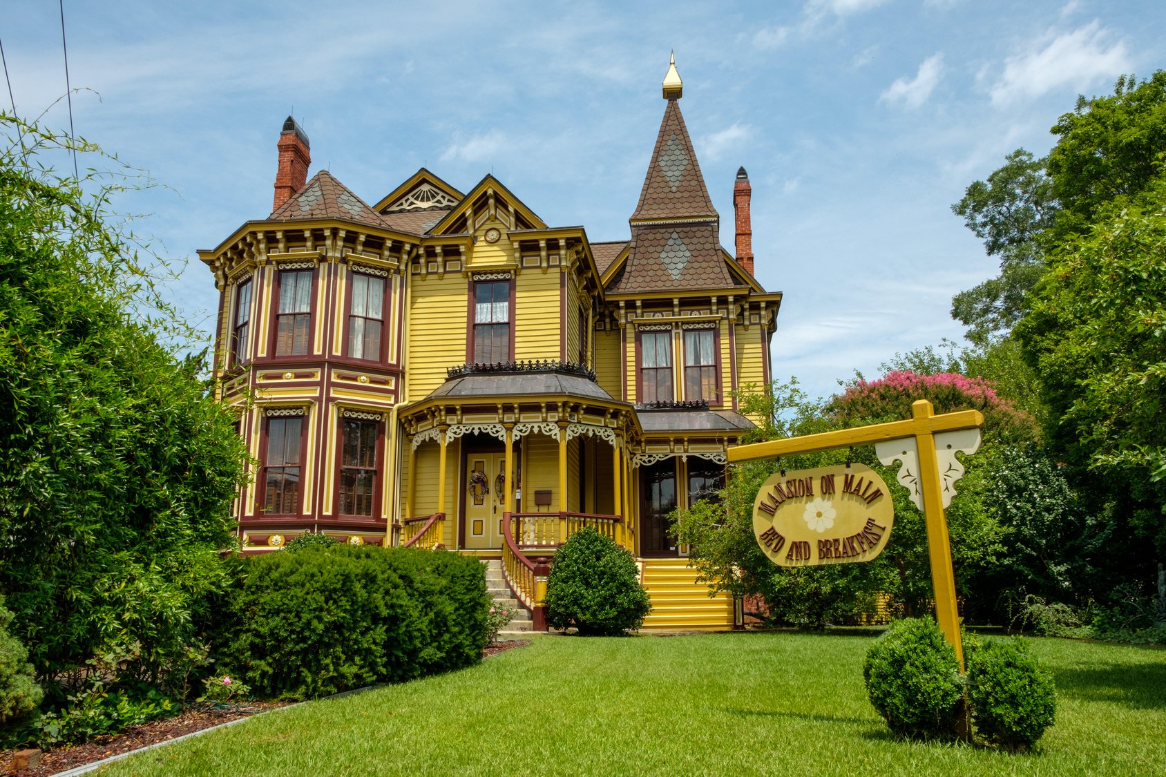 Mansion on Main Bed and Breakfast, Thomas House, 36 Main Street, Smithfield, Virginia